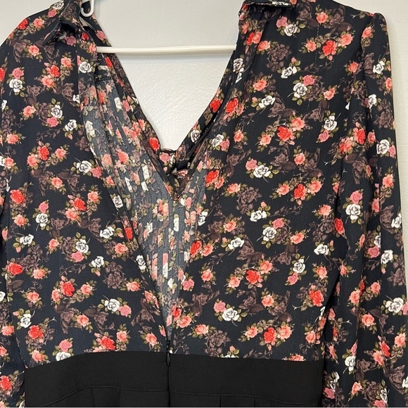 GUESS Women's Scarlett Ditsy Floral Print Bowtie Romper Jumpsuit Sz 4 Y2K - Picture 15 of 16